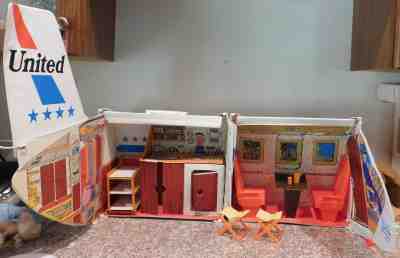 Vintage Mattel Barbie Friend Ship United Airlines Jet Plane Fold Out Playset VNC