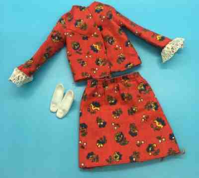 #7748 Red two piece floral print suit, best buy 1974 MOD vintage Barbie doll