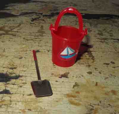 HTF vintage Barbie Tutti Chris Sand Castles #3603 Red Sand Pail Bucket w/ shovel