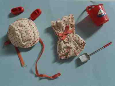  BARBIE'S SISTER #3603 TUTTI " SAND CASTLES" OUTFIT COMPLETE VERY NICE ~