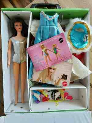 Living Barbie Doll with Winter Wedding, Skate Mates, Blue Royalty
