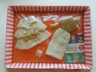 1964 BARBIE OUTFIT "ON THE AVENUE" 1644 NEW OLD STOCK ORIGINAL PACKAGING RARE!