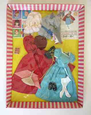 BARBIE - RED RIDING HOOD LITTLE THEATRE OUTFIT # 880- 1964 - NRFB