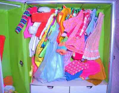 Vintage Lot of 1958 Mod TNT Barbie Francie Casey Trunk Case w/ Clothes 