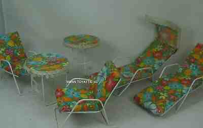 Barbie / fleur or clone doll sized vintage mod garden furniture set patio set 