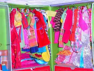 Vintage Lot of 1965 Mod TNT Barbie & Francie Color Magic Trunk Case w/ Clothes