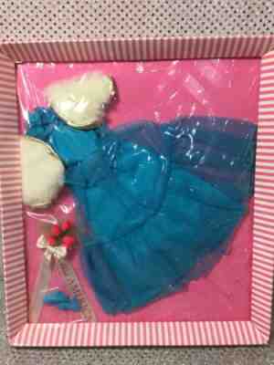 VINTAGE MAJESTIC BLUE #3216 MISS AMERICA BARBIE DOLL 1972 COMPLETE OUTFIT