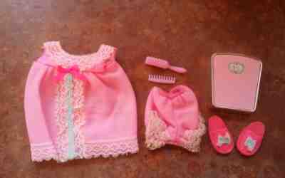 Barbie Skipper 1968 Baby Dolls #1957 Complete Near Mint
