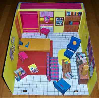 Vintage 1962 Original Mattel BARBIE Dream House #816 - COMPLETE & EXCELLENT!