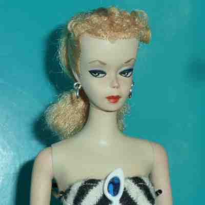 ORIGINAL VINTAGE 1959 #2 PONYTAIL BARBIE W TM STAND FROM #1 TWO-PRONGED STAND