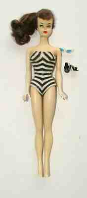 % 1958 RARE  MATTEL BRUNETTE #1 BARBIE WITH ORIGINAL SWIM SUIT LOT B-76