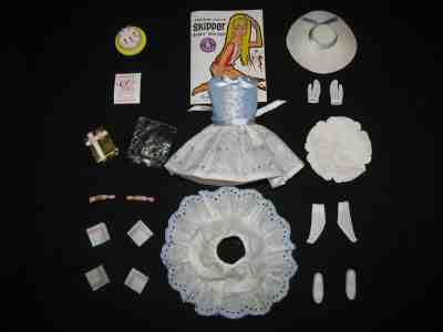 Vintage Barbie Doll * SKIPPER * #1919 * HAPPY BIRTHDAY * OUTFIT - 100% COMPLETE