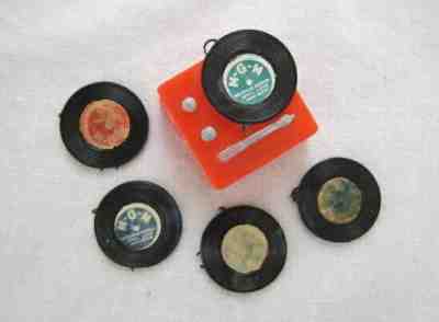 BARBIE RECORD PLAYER + 4 EXTRA RECORDS, VINTAGE HONG KONG 1960s MGM 3 TRACKS