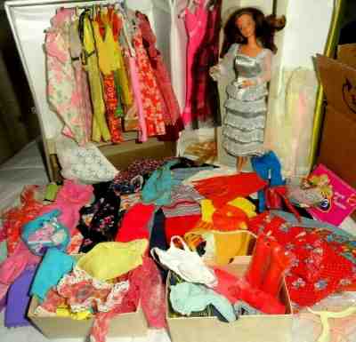 VINTAGE BARBIE LOT MIXED  USED