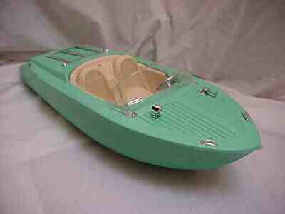  1964  BARBIE  BOAT    BY IRWIN  RARE SPEED BOAT  BEAUTIFUL !!