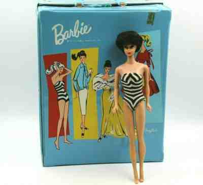 VINTAGE 1961 RAVEN BRUNETTE BUBBLE CUT BARBIE WITH OSS CASE CLOTHING ACC.-#6983