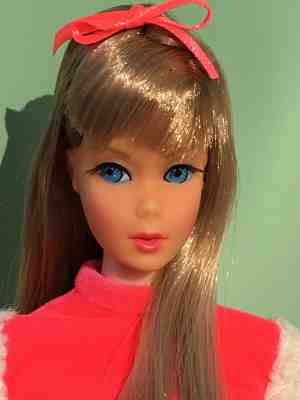 Vintage mod TNT Barbie 1967 beautiful hair!