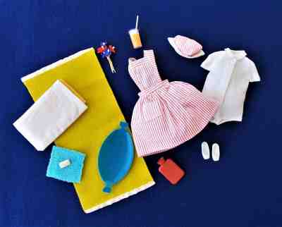Vintage Barbie 1973 Francie Get Ups 'N Go Candy Striper  PRISTINE & Complete