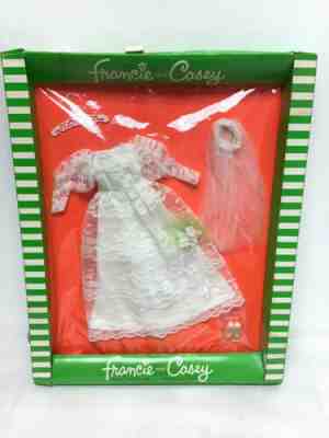 VINTAGE BARBIE - FRANCIE OUTFIT #1233 VICTORIAN WEDDING - NRFB