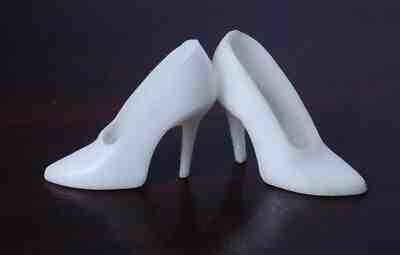 MINT Vintage Barbie WHITE CLOSED TOE SHOES Pumps JAPAN 1639 Holiday Dance 1965