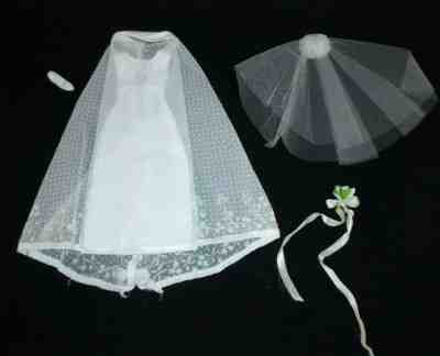 Vtg 1968 Barbie Wedding Wonder Outfit #1849 Near Complete Dress Veil Bouquet Sho