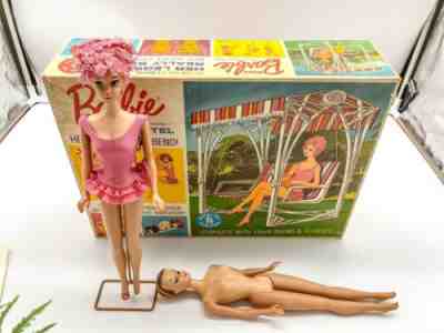 VINTAGE 1964 MISS BARBIE DOLL SWING PLANTER SET BENDABLE LEGS WIGS W/ BOX