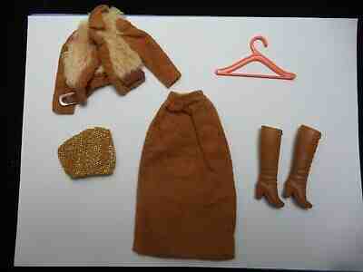 Barbie - 1974 BEST BUY #7753 - Complete with HTF Gold Mesh Shell - Exc Lot 19