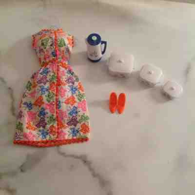 Vintage Barbie Clothes Brunch Time w/ Lots of Accessories # 1628