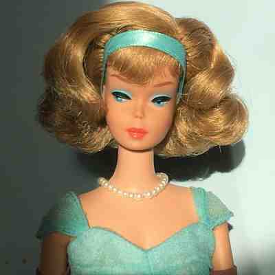 Side Part American Girl  BARBIE - 1966 vintage amazing hair!