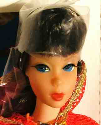 Vintage Mod 1970 Brunette Twist N Turn TNT Dramatic New Living Barbie MIB Mint