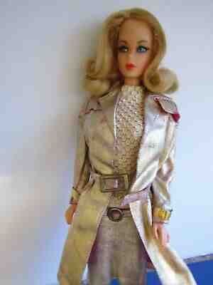 Vtg 1966 Barbie Platinum Blonde Marlo Flip TNT 1160 w INTRIGUE #1470 White Heels