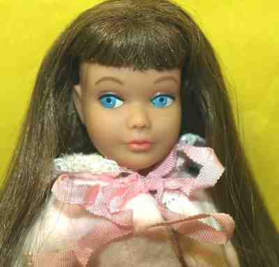 Vintage Barbie Brunette Skipper Doll #950 w/OSS & DREAMTIME PAJAMAS SET, BEAUTY
