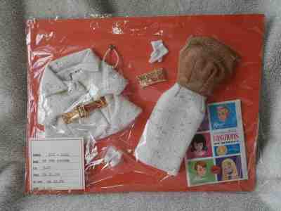 RARE MOC MIP Barbie Doll #1644 ON THE AVENUE Outfit 1960's PRISTINE