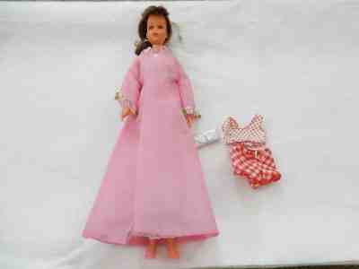 Vintage (Barbie's cousin) Francie Straight Leg Doll 1966-68