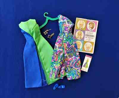 Vintage Barbie 1967 Fashion  Patio Party  MINT & Complete! RARE Earrings!!