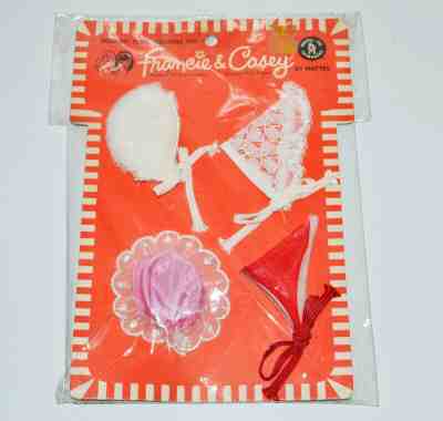 Mint on Card NRFB Vintage Barbie Casey Francie Pak Mod Hatters 1967 hat bonnets