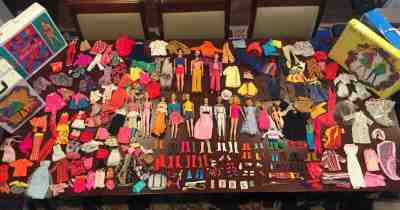 VINTAGE BARBIE/KEN LOT - DOLLS - MATTEL - 60's, 70's, 80's, Clothing, Shoes etc.