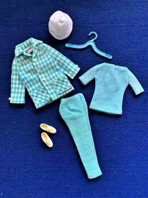 Vintage Barbie 1965 Fashion Outdoor Life  Mint & Complete  RARE!