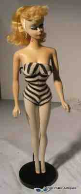 1960 VINTAGE NO 2 BARBIE DOLL BLONDE WITH STAND JAPAN SUNGLASSES MATTEL