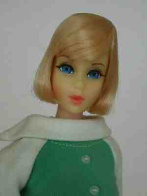 Super RARE Japanese exclusive Vintage Barbie fashion + doll 