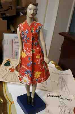 VINTAGE MCCALL LATEXTURE MANNEQUIN MANIKIN ALMOST BARBIE SIZE DOLL W PATTERN LOT