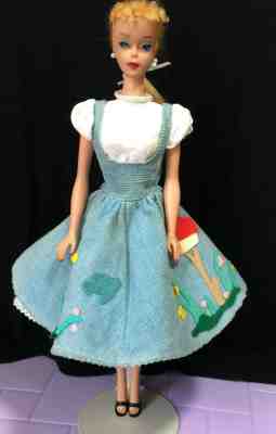 Stunning Vintage #4 Solid Body Blonde Ponytail Barbie in #979 Friday Night Date
