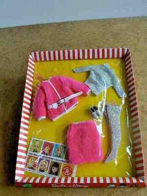  Vintage Barbie Snug Fuzz #1813 (1968). NRFP