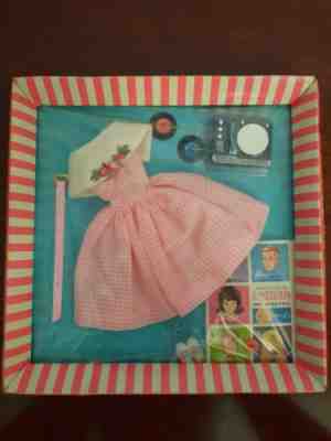Vintage BARBIE DANCING DOLL Outfit #1626 NRFB MIB HTF