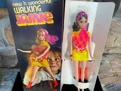 Barbie New & Wonderful Walking JAMIE Sears Exclusive Chocolate Bon Bon RARE HTF