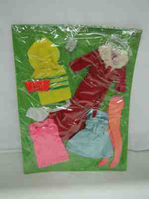 Vintage Barbie SEARS EXCLUSIVE GLAMOUR GROUP #1510 Stitched on Card Mint Clothes