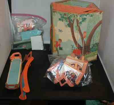 1965 BARBIE & SKIPPER School House RARE with Furniture Accessories