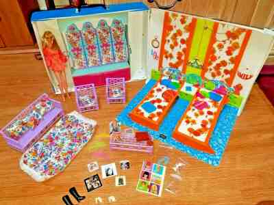 Vtg 1969 Talking PJ Barbie doll (STILL TALKS!) with 1970 Sleep N Keep Case