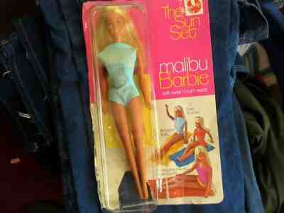Vintage 1970 The Sun Set Twist n Turn Waist Malibu Barbie 1067 OPENED BOX