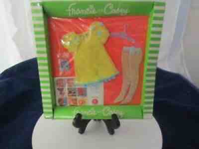 VINTAGE 1969 BARBIE DOLL -FRANCIE AND CASEY #1223 THE YELLOW BIT OUTFIT NEW IN P